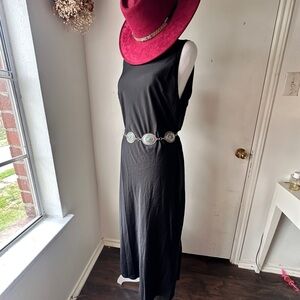 Elegant Black Sleeveless Dress